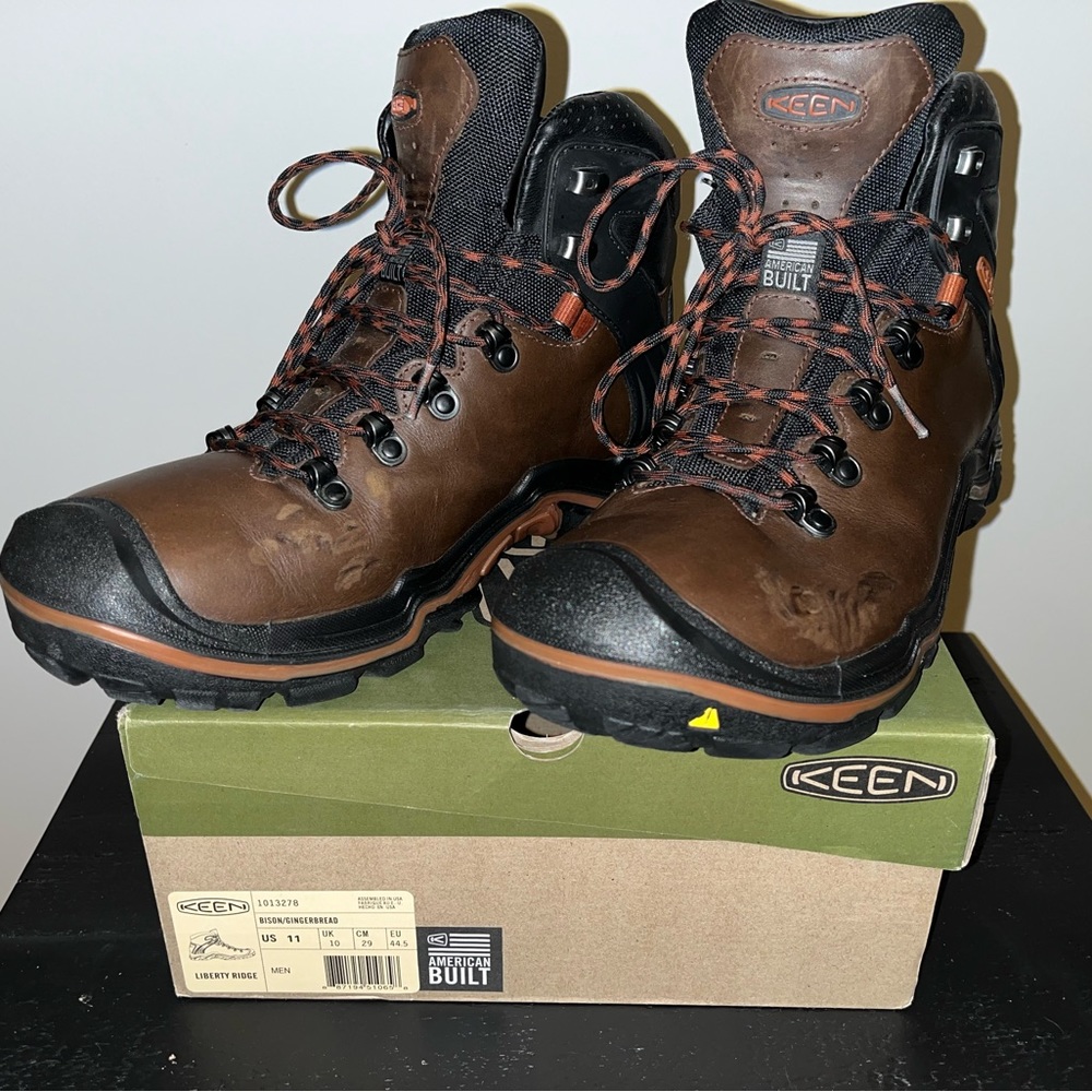 KEEN Brown Leather Liberty Ridge WP Outdoor Hiking Boots Mens 11  Made in USA